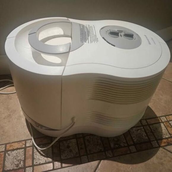Honeywell Quietcare Whole House Humidifier with new filters - Picture 1 of 3